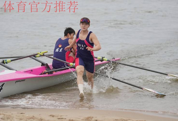 国家海岸赛艇队劈波斩浪划向洛杉矶 国家海岸赛艇队劈波斩浪划向洛杉矶